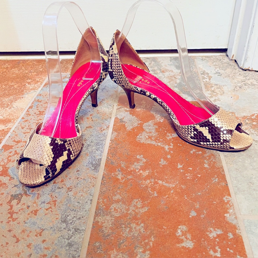 🍂Kate Spade Made In Italy, SnakePrint, Leather Peep Toe, D’Orsay Heels!